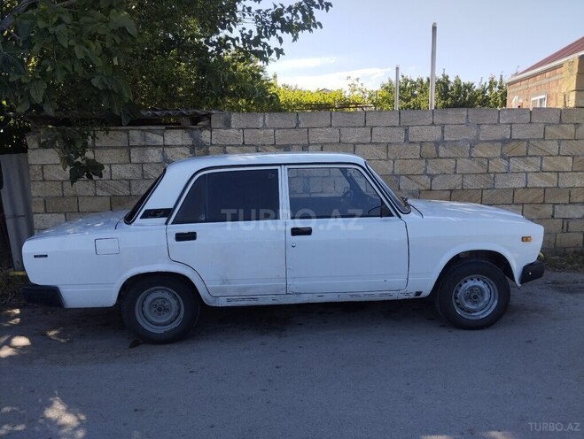 LADA (VAZ) 2107-4