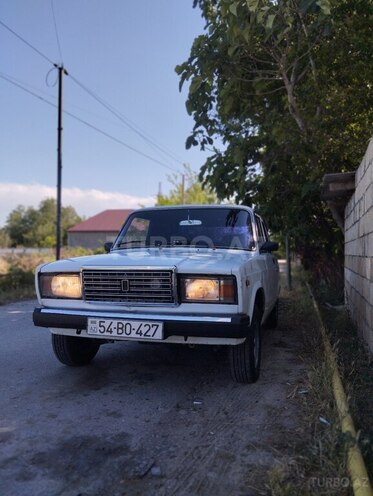 LADA (VAZ) 2107-2