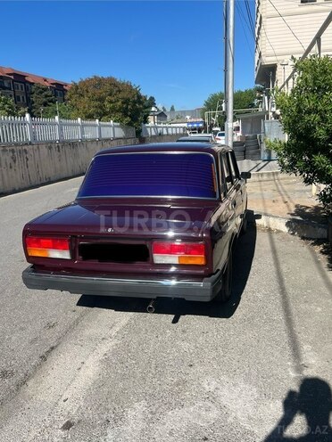 LADA (VAZ) 2107-2