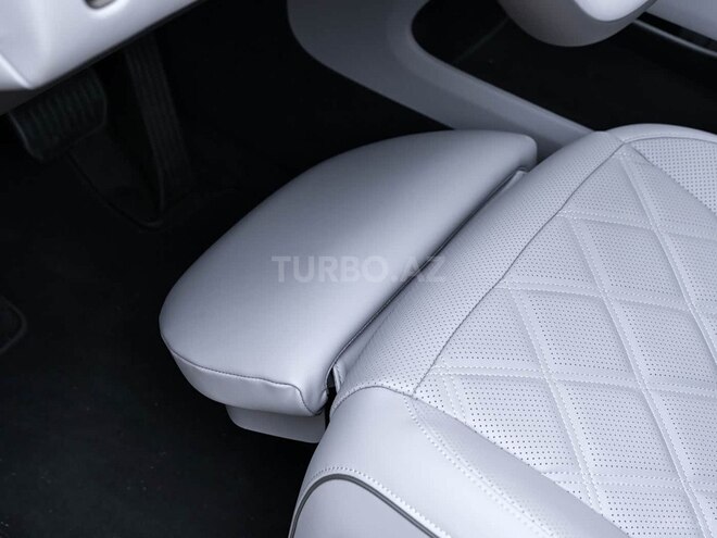Li Auto L9 2026, 0 km - 1.5 л - Bakı