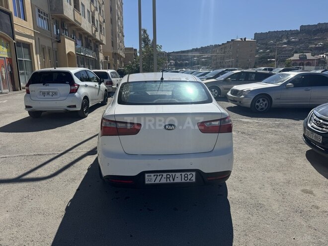 Kia Rio-4