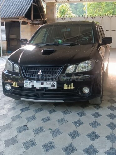 Mitsubishi Airtrek-16
