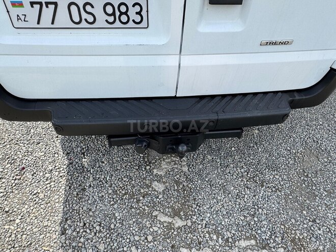 Ford Transit-5