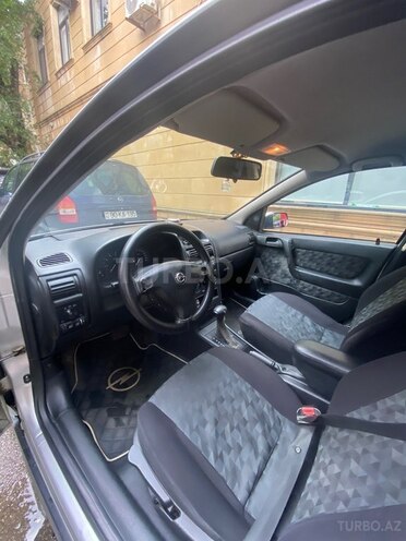 Opel Astra-8