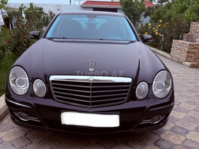 Mercedes E 220-1