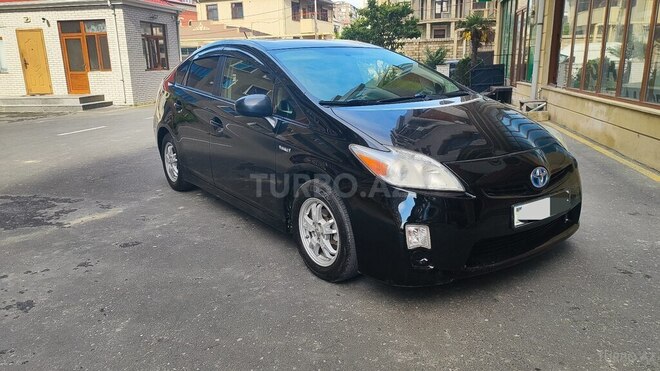 Toyota Prius-3