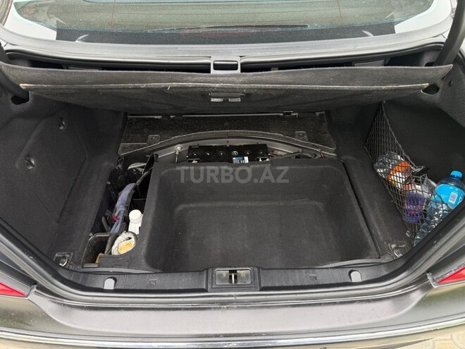 Mercedes E 220-9