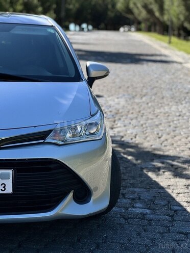 Toyota Corolla Fielder-3