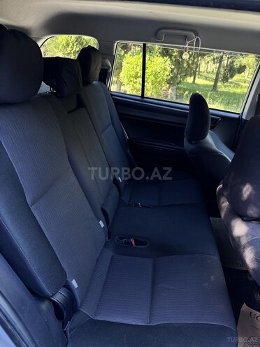 Toyota Corolla Fielder-12