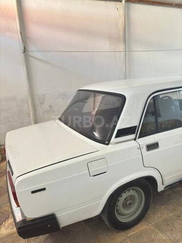 LADA (VAZ) 2107-4