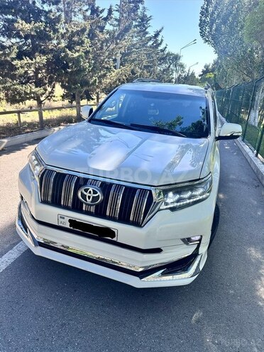 Toyota Land Cruiser Prado-5