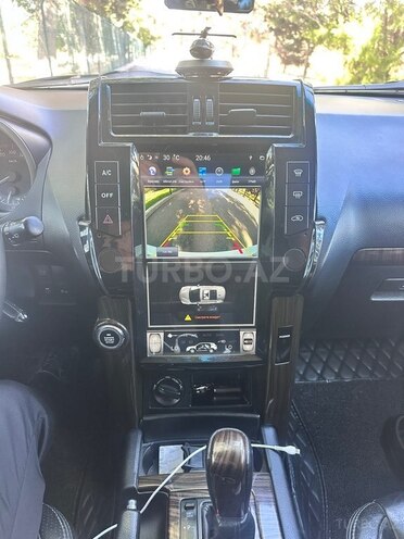 Toyota Land Cruiser Prado-8