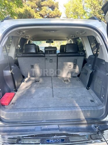 Toyota Land Cruiser Prado-12