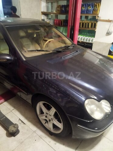 Mercedes C 240-18