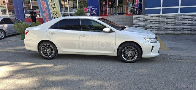 Toyota Camry-4