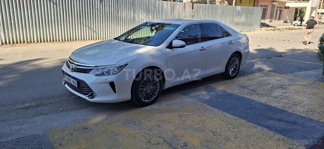 Toyota Camry-3