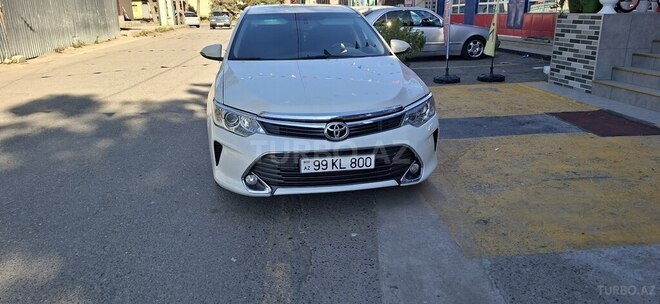 Toyota Camry-1