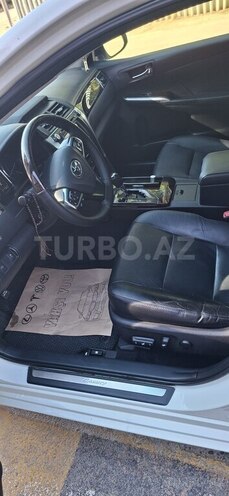 Toyota Camry-8