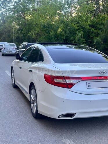 Hyundai Azera-7