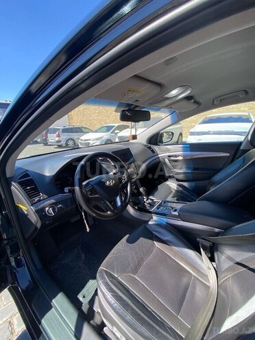 Hyundai i40-12