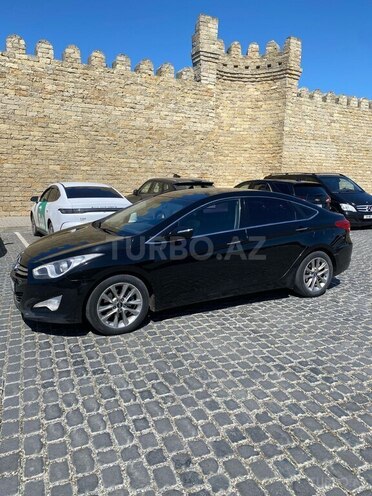 Hyundai i40-15