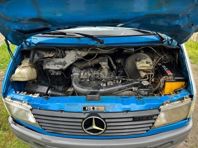 Mercedes 312 D-17