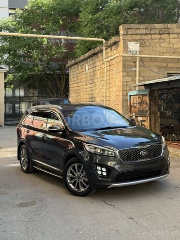 Kia Sorento-1