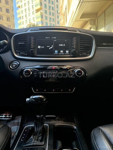 Kia Sorento-15