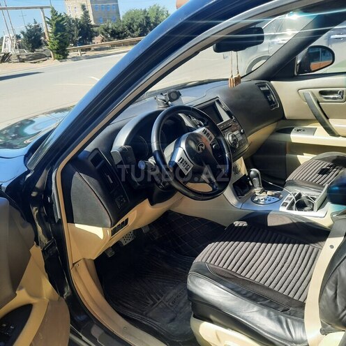 Infiniti FX35-6