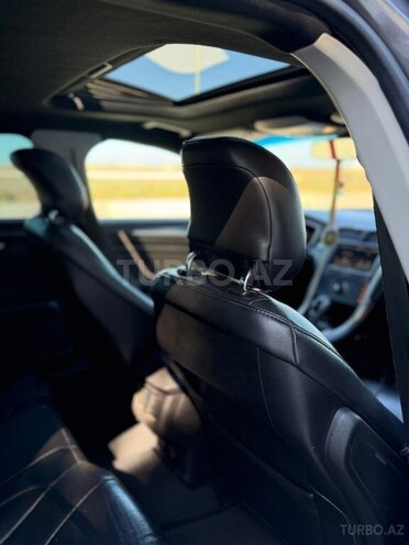 Ford Fusion (North America)-18
