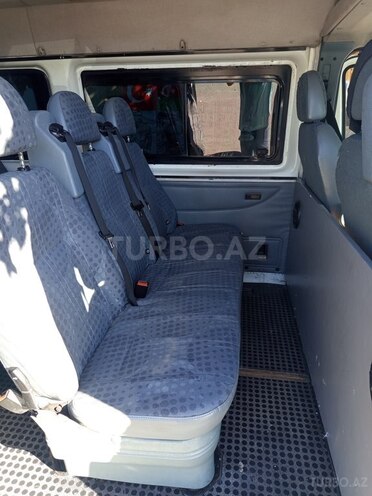 Ford Transit-7