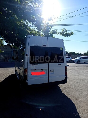 Ford Transit-3