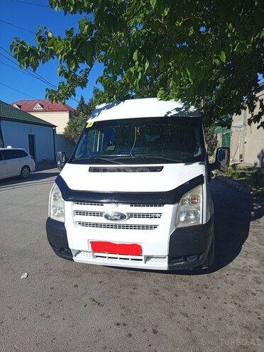 Ford Transit-1