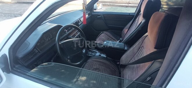Mercedes E 220-7