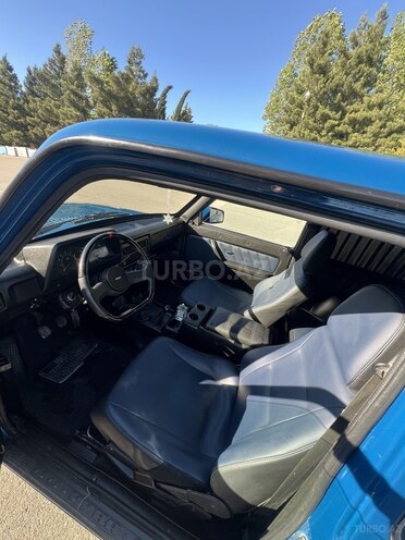 LADA (VAZ) Niva-9