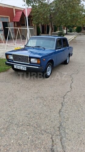 LADA (VAZ) 2107-1