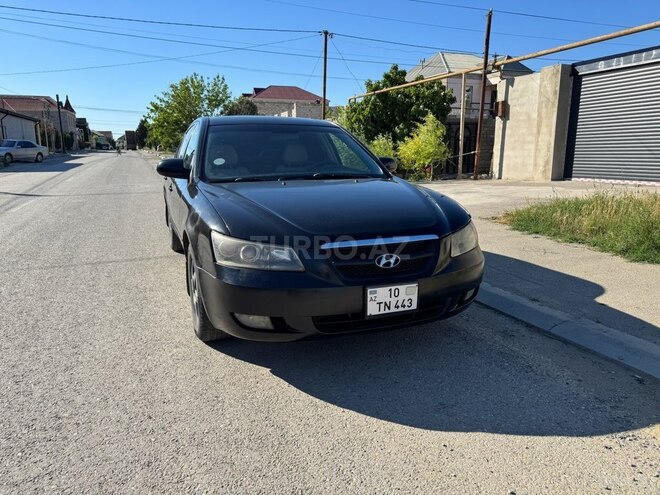 Hyundai Sonata-1