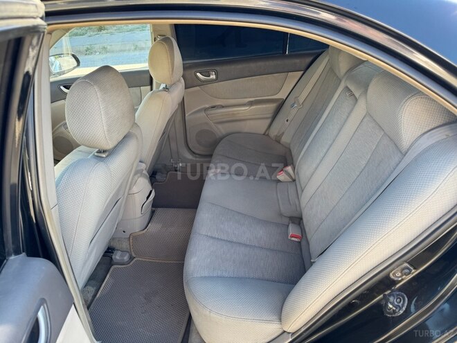 Hyundai Sonata-11