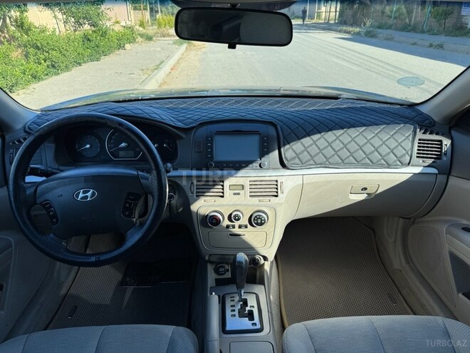 Hyundai Sonata-8