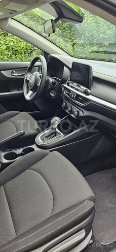 Kia Forte-13