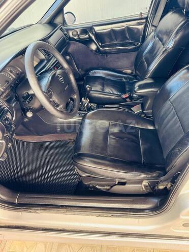 Opel Vectra-13