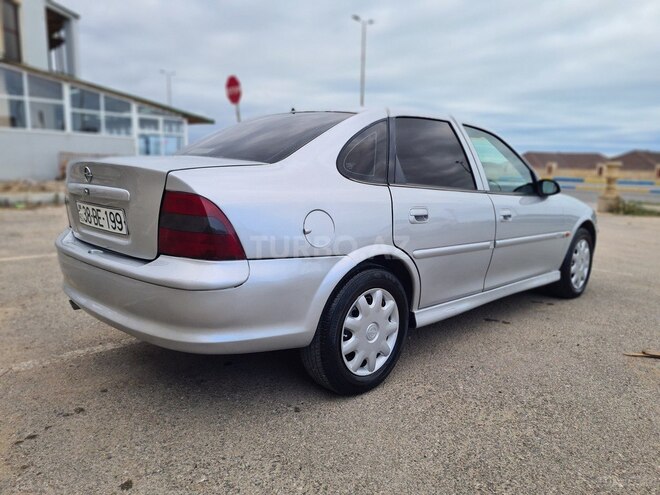 Opel Vectra-8