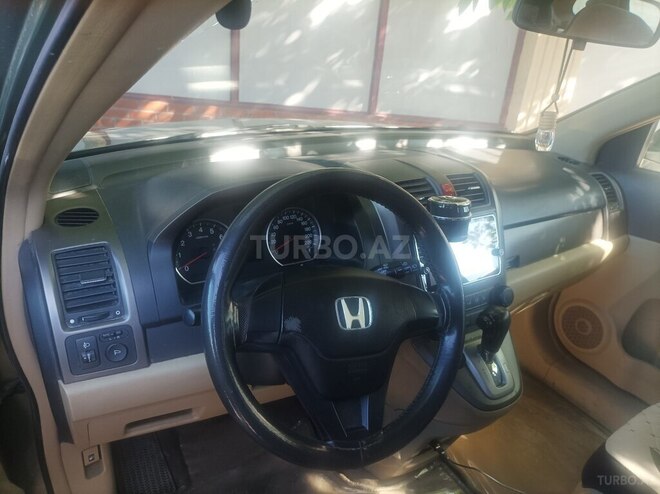 Honda CR-V-6