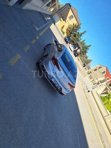Hyundai Elantra-8