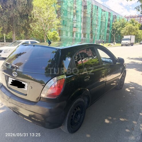Kia Rio-3