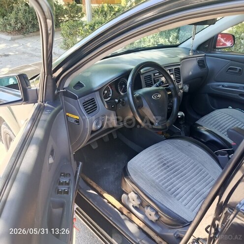 Kia Rio-4