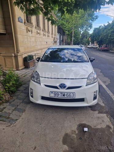 Toyota Prius-1