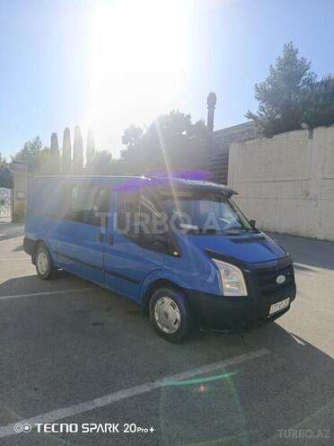 Ford Transit-3