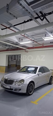 Mercedes E 220-8