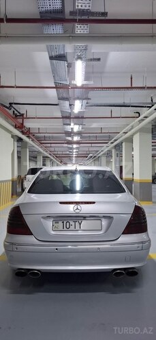 Mercedes E 220-13